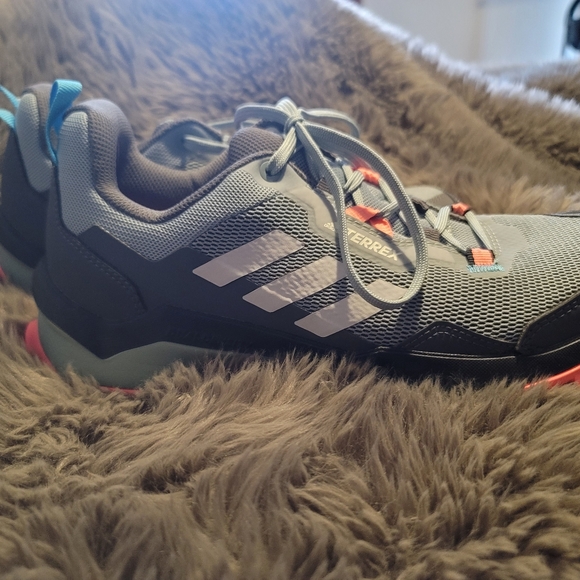 Adidas Terrex Sneaker - Picture 5 of 6